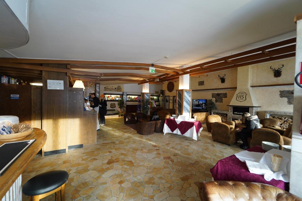 Hotel Lo Stambecco Breuil-Cervinia Exteriör bild