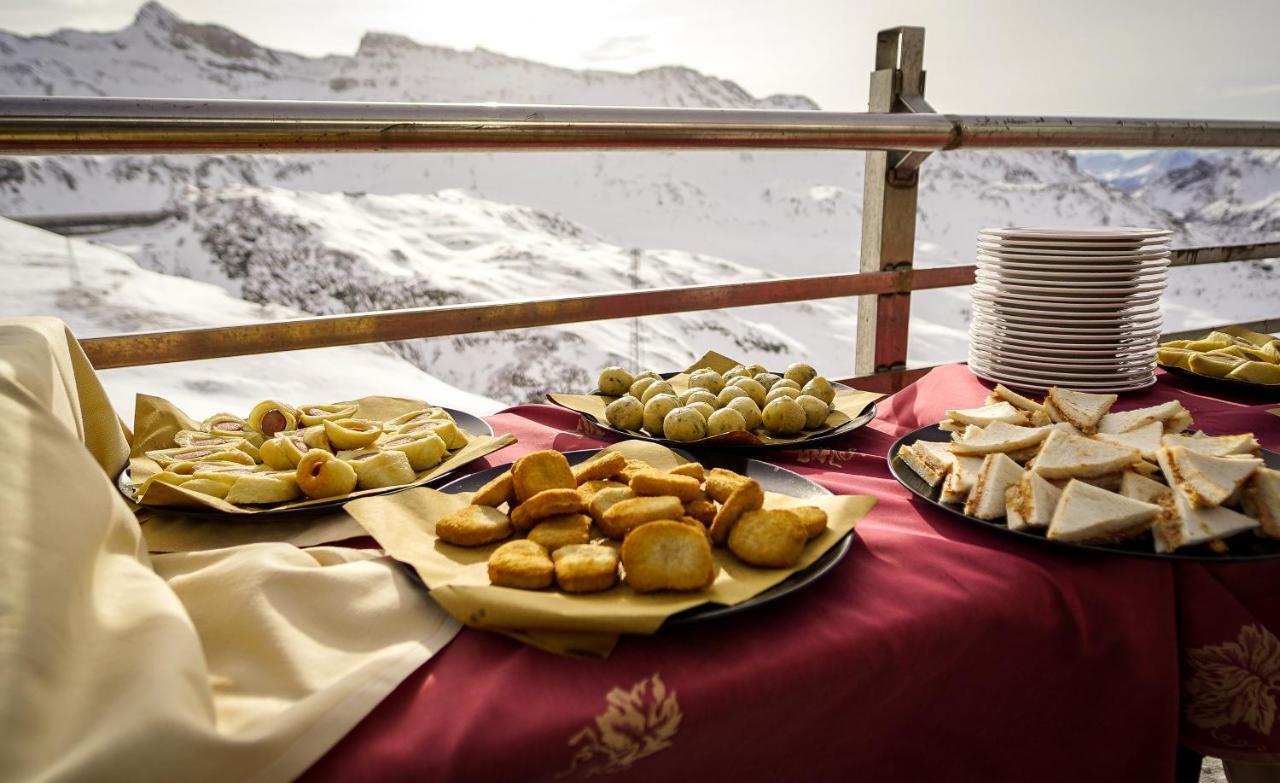 Hotel Lo Stambecco Breuil-Cervinia Exteriör bild