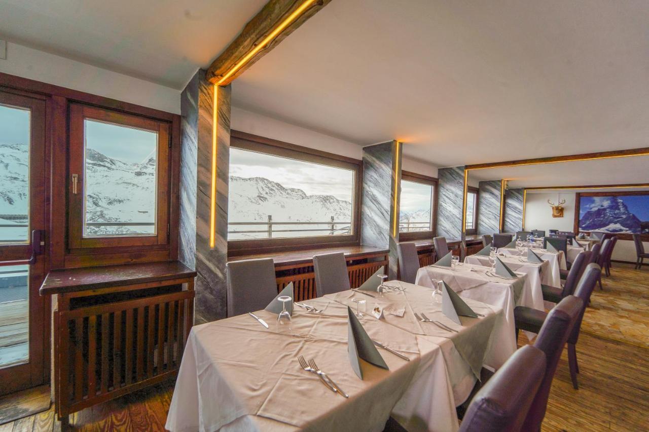 Hotel Lo Stambecco Breuil-Cervinia Exteriör bild