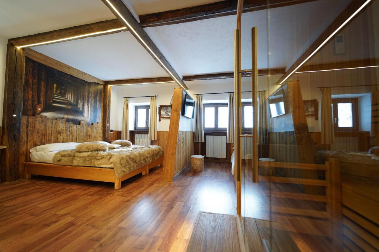 Hotel Lo Stambecco Breuil-Cervinia Exteriör bild