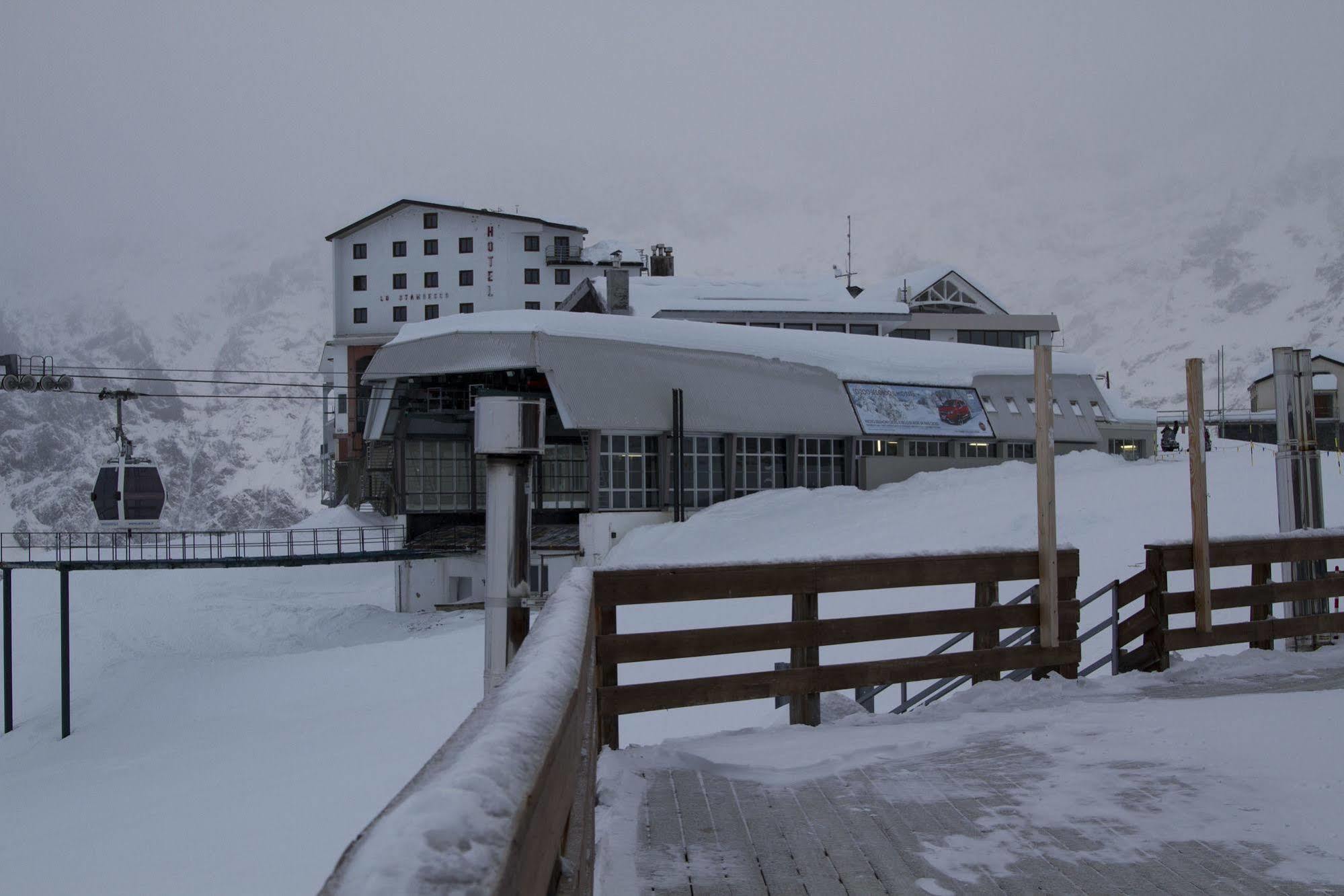 Hotel Lo Stambecco Breuil-Cervinia Exteriör bild